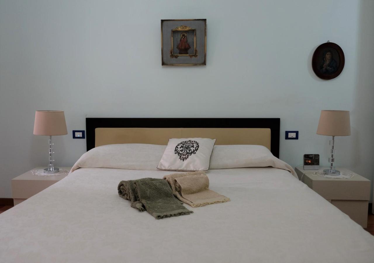Palermo Old Style - Boutique Apartment With Terrace In Center City ภายนอก รูปภาพ