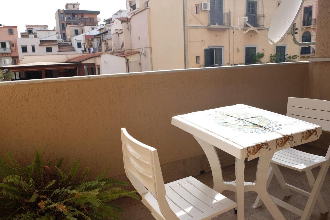 Palermo Old Style - Boutique Apartment With Terrace In Center City ภายนอก รูปภาพ