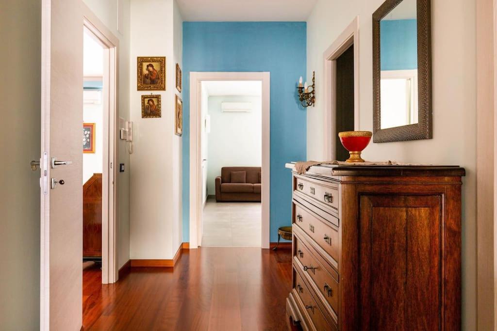 Palermo Old Style - Boutique Apartment With Terrace In Center City ภายนอก รูปภาพ